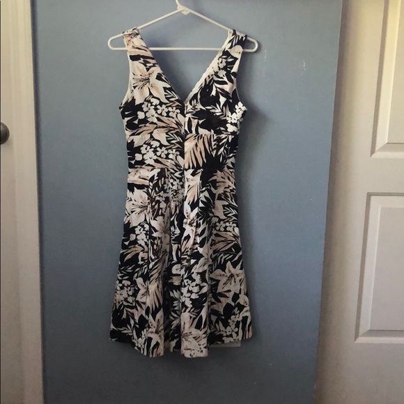 WHBM dress - Picture 3 of 3